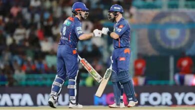 LSG vs DC Live Score: एडेन मार्करम ने 30 गेंदों पर जड़ा अर्धशतक, लखनऊ का स्कोर 80 के पार; मार्श भी क्रीज पर