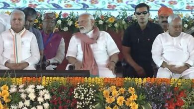 PM Modi Bihar Visit Live : पहलगाम हमले पर दो मिनट मौन रख पीएम मोदी का पहला संबोधन; सीएम नीतीश क्या बोले?