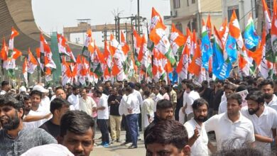 Rahul Gandhi Bihar Visit Live: कन्हैया कुमार के साथ सड़क पर उतरे राहुल गांधी; सफेद टी-शर्ट में दिखे कांग्रेसी