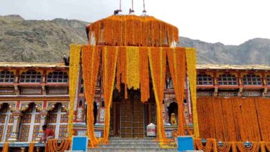 Badrinath Dham: सज गया भगवान विष्णु का धाम बदरीनाथ, आज होगा नर-नारायण का मधुर मिलन; हजारों लोग करेंगे दर्शन