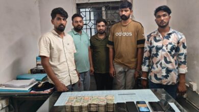 ब्लैक आउट का फायदा उठाकर राजस्थान के बाड़मेर में छिपे थे लुटेरे, 5 गिरफ्तार; जब्त किए 15 लाख