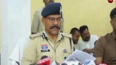 CG Crime News: अंडे के ठेले से शुरुआत, करणी सेना के प्रदेश अध्यक्ष ने वसूली और सूदखोरी कर बनाई करोड़ों की संपत्ति | Patrika News