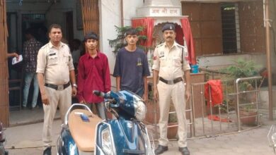 राहगीरों से मारपीट कर लूटने वाला गिरोह पकड़ाया:  दो नाबालिग सहित चार लोग गिरफ्तार, वायरल हुआ था मारपीट का वीडियो - durg-bhilai News