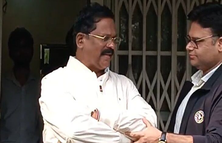 अमरजीत ने खड़गे को बताया अवतार: पूर्व मंत्री बोले- वो अंबेडकर के दूसरे अवतार हैं, भाजपा विधायक बोले इन्हें कांग्रेस से बाहर करो - Raipur News
