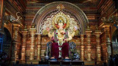 Ganesh Chaturthi Photos: लालबागचा राजा समेत देशभर में गणपति बप्पा की पूजा, श्रद्धालुओं के बीच आस्था-भक्ति...