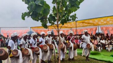 रामचंद्रपुर विकासखंड में करमा नृत्य प्रतियोगिता आयोजित:  नर्तक दलों ने पेश की शानदार प्रस्तुतियां, चुनापाथर की टीम ने मारी बाजी - Balrampur (Ramanujganj) News