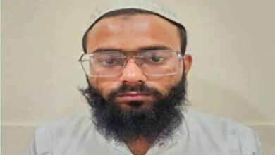UP: संदिग्ध आतंकी सुहेल के घर से कलमा लिखा काला कपड़ा और साहित्य जब्त, एटीएस ने डेढ़ घंटे तक की छानबीन