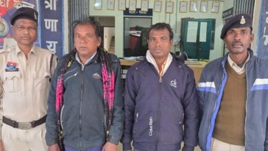 जशपुर में तंत्र-मंत्र के नाम पर महिला पर हमला: टोनही बताकर पीटा, फरार चल रहे 2 बैगा गिरफ्तार, न्यायिक रिमांड पर भेजा जेल - Jashpur News