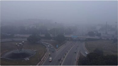 Weather:ठंड का कमबैक! दिल्ली-NCR में फिर बदलेगा मौसम, कड़ाके की ठंड के साथ आंधी-बारिश; जानिए वीकेंड का हाल