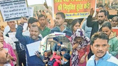 कड़ाके की ठंड में रायपुर में डीएड अभ्यर्थियों का आंदोलन जारी, आठ अभ्यर्थी भूख के कारण हुए बेहोश