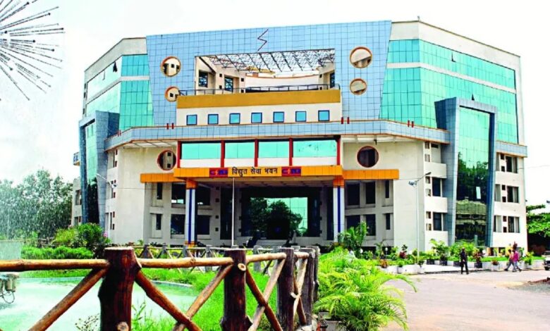 बिजली कर्मचारियों को 1.60 लाख करोड़ का बीमा लाभ! SBI के साथ अनुबंध, मिलेगी बैंकिंग सुविधाएं | Cg Electricity Workers Insurance Benefit Of Rs 1 60 Lakh Crore To Electricity Employees