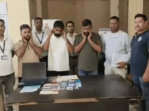 बिलासपुर में साइबर ठगी का बड़ा खुलासा: म्यूल बैंक खातों में 25 दिन में 2.32 करोड़ का लेनदेन, 6 आरोपी गिरफ्तार