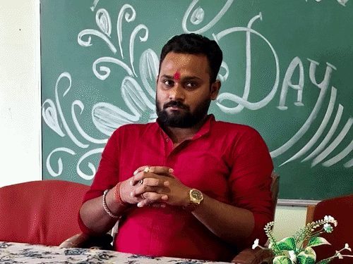 बेमेतरा कॉलेज में प्रोफेसर पर छात्राओं से अश्लील मैसेज और कॉल के आरोप, इस्तीफा देने के बाद भी छात्रों का प्रदर्शन जारी