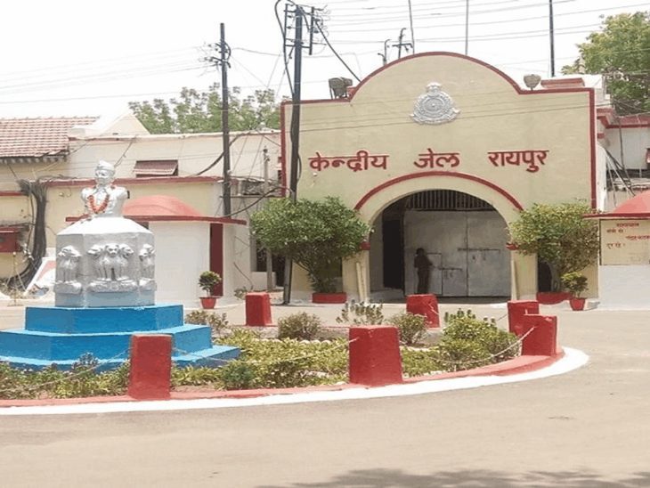 CGPSC घोटाले के आरोपी टामन सोनवानी को VIP सुविधा का वीडियो वायरल होने के बाद जेल प्रशासन सख्त, बंदियों की एस्कॉर्ट व्यवस्था कड़ी